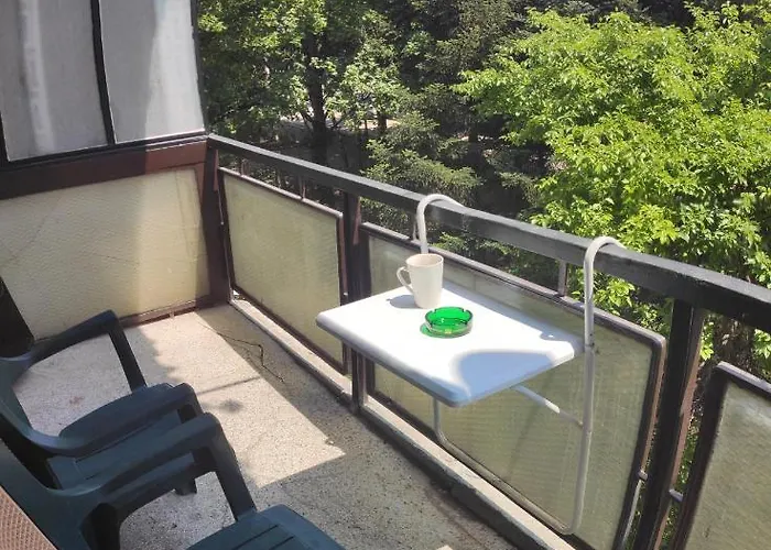 Appartement уютен в - 2 спални и кухня