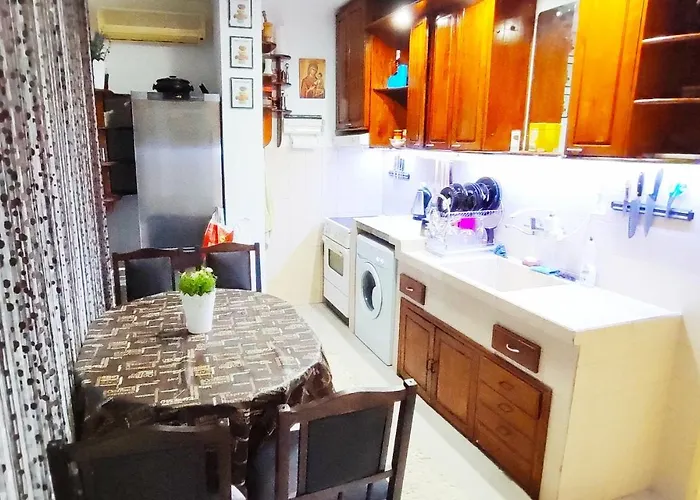 уютен в - 2 спални и кухня